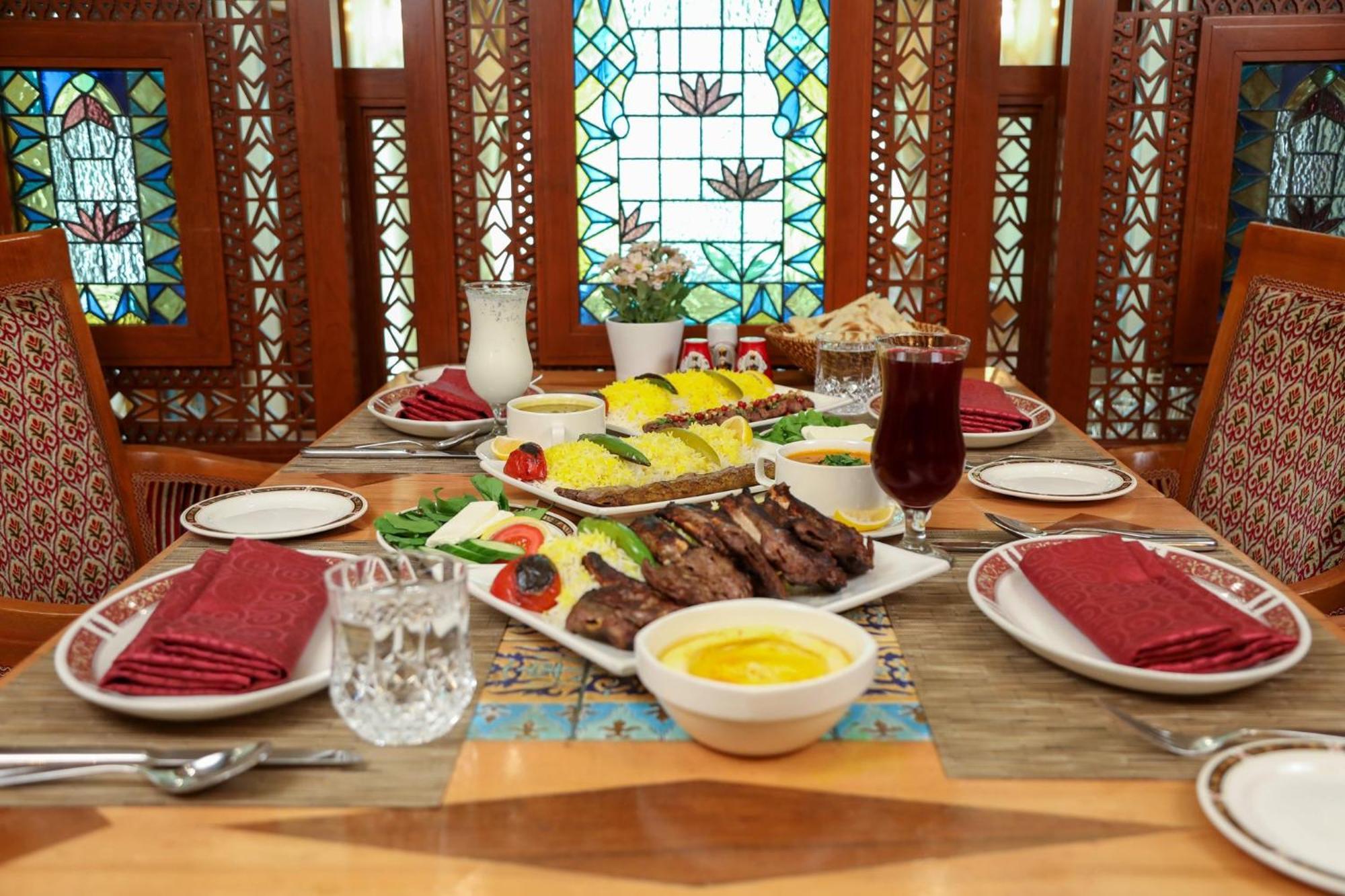 Holiday Inn Kuwait Al Thuraya City By Ihg Kuwait City Exterior foto