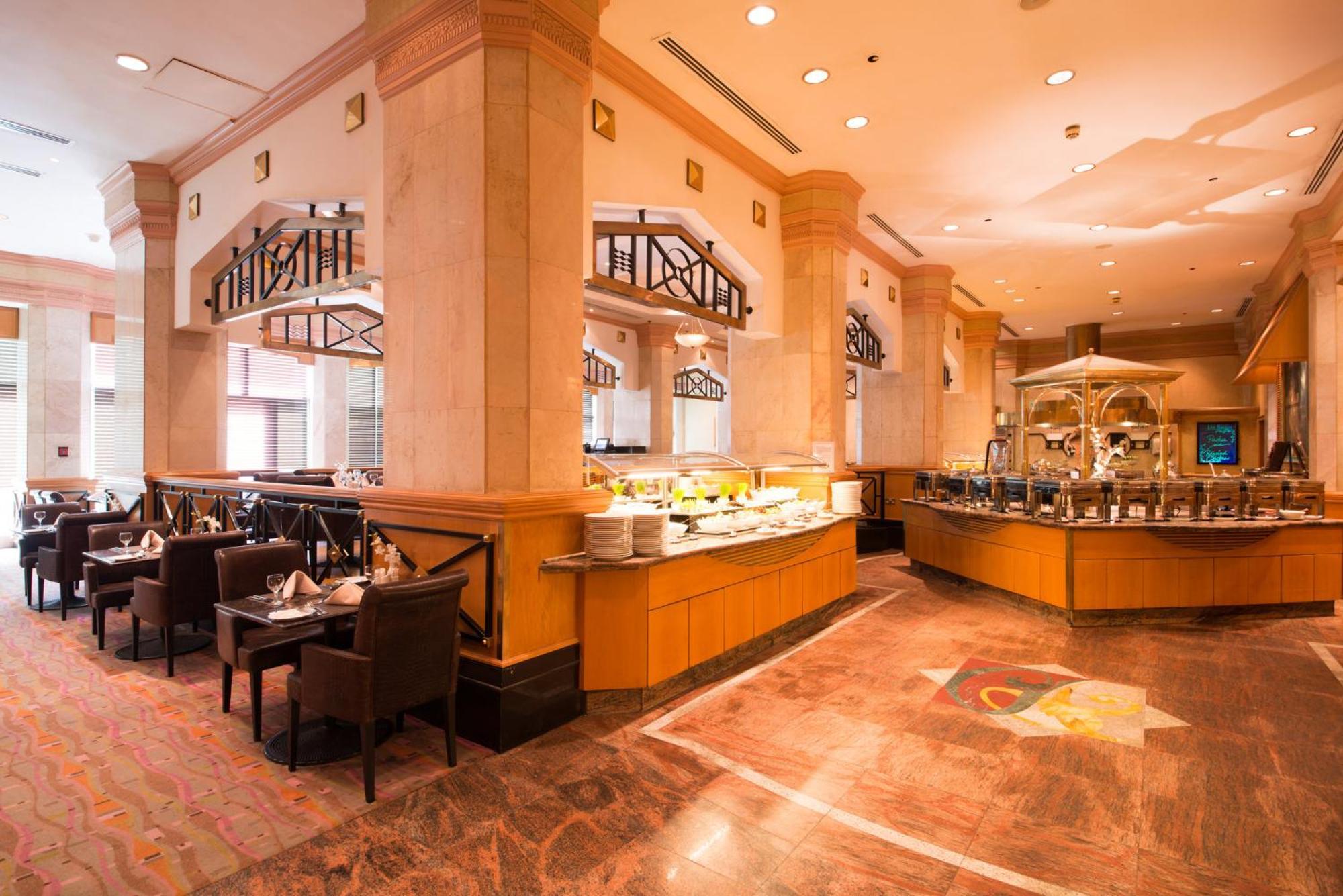 Holiday Inn Kuwait Al Thuraya City By Ihg Kuwait City Exterior foto