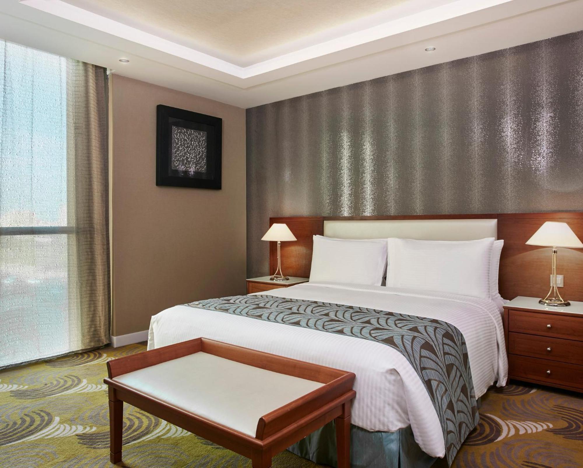 Holiday Inn Kuwait Al Thuraya City By Ihg Kuwait City Exterior foto